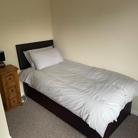 The Swallows Popular Location 3 Bedroom House Free Wi-Fi And Sky Tv In All Rooms Rough Close Экстерьер фото