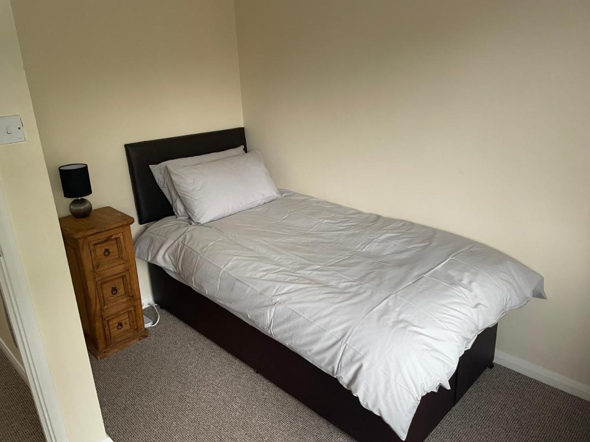 The Swallows Popular Location 3 Bedroom House Free Wi-Fi And Sky Tv In All Rooms Rough Close Экстерьер фото