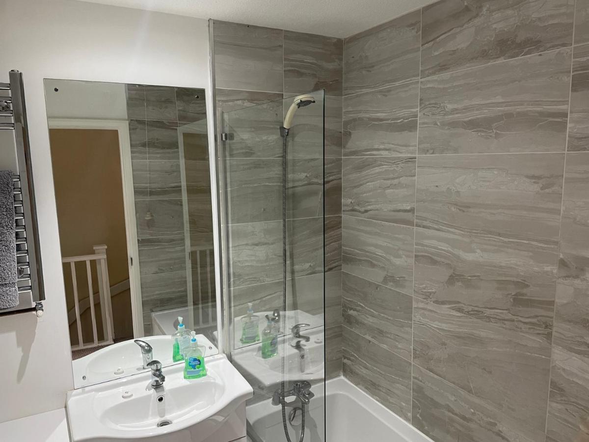 The Swallows Popular Location 3 Bedroom House Free Wi-Fi And Sky Tv In All Rooms Rough Close Экстерьер фото